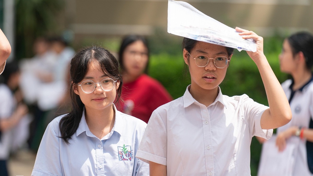 Vietnam Proposes Streamlining High School Entrance Exams to Two Subjects