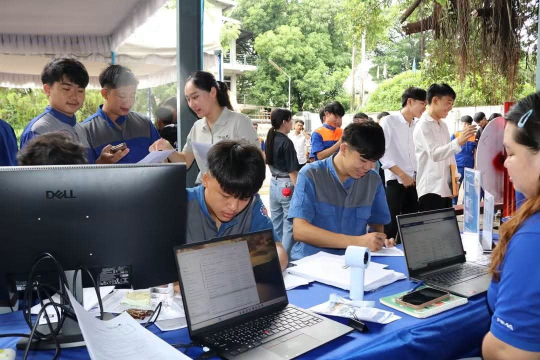 Lao-German Technical College Offers Full Tuition Waiver for Female Students