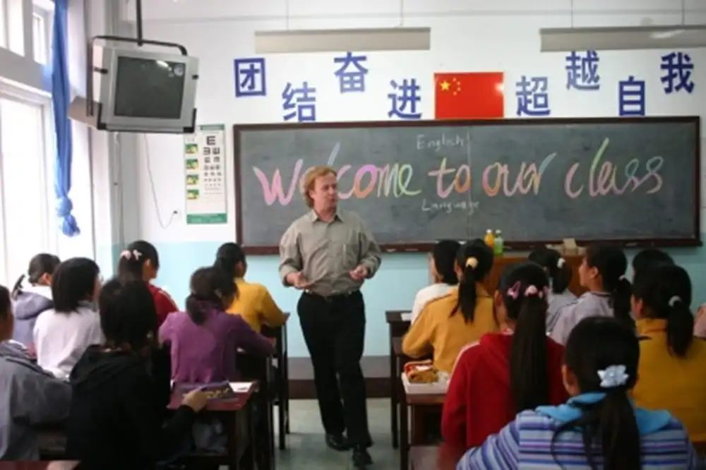 中国の外国人英語教師ブームは終焉か?2026年の厳しい現実と市場の変化