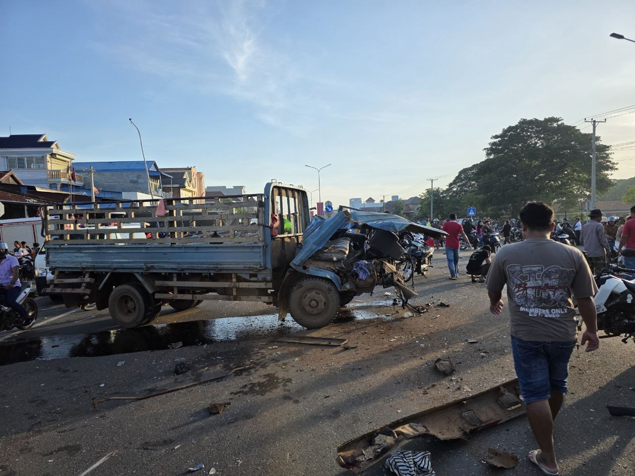 Two Separate Traffic Accidents in Cambodia Kill 14 Workers, Injure 93