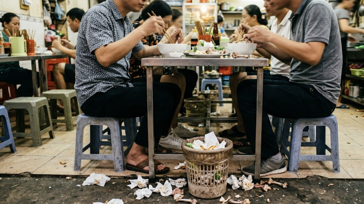 Diners Discarding Trash on Floors Draw Criticism in Vietnam