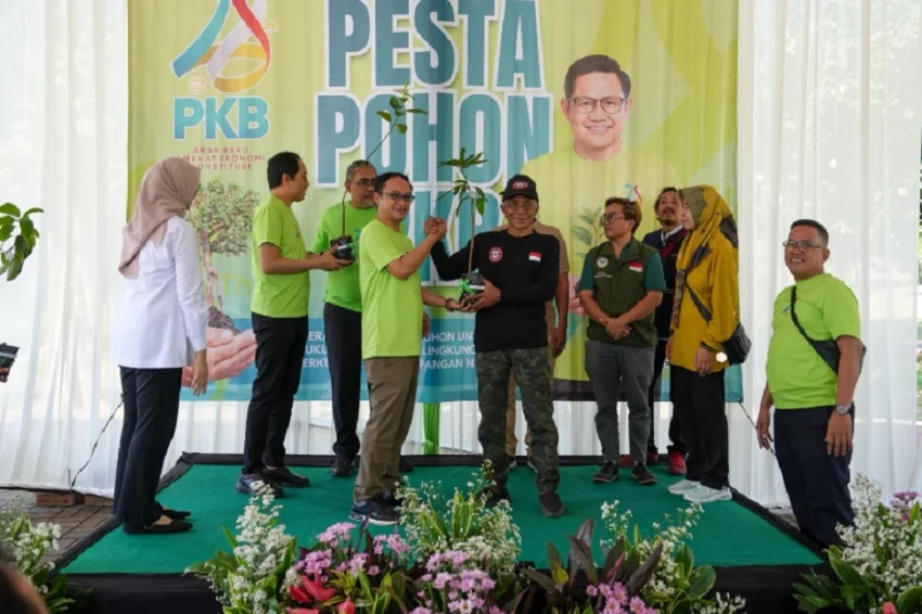PKB、創党28周年で植林100万本運動を全国展開