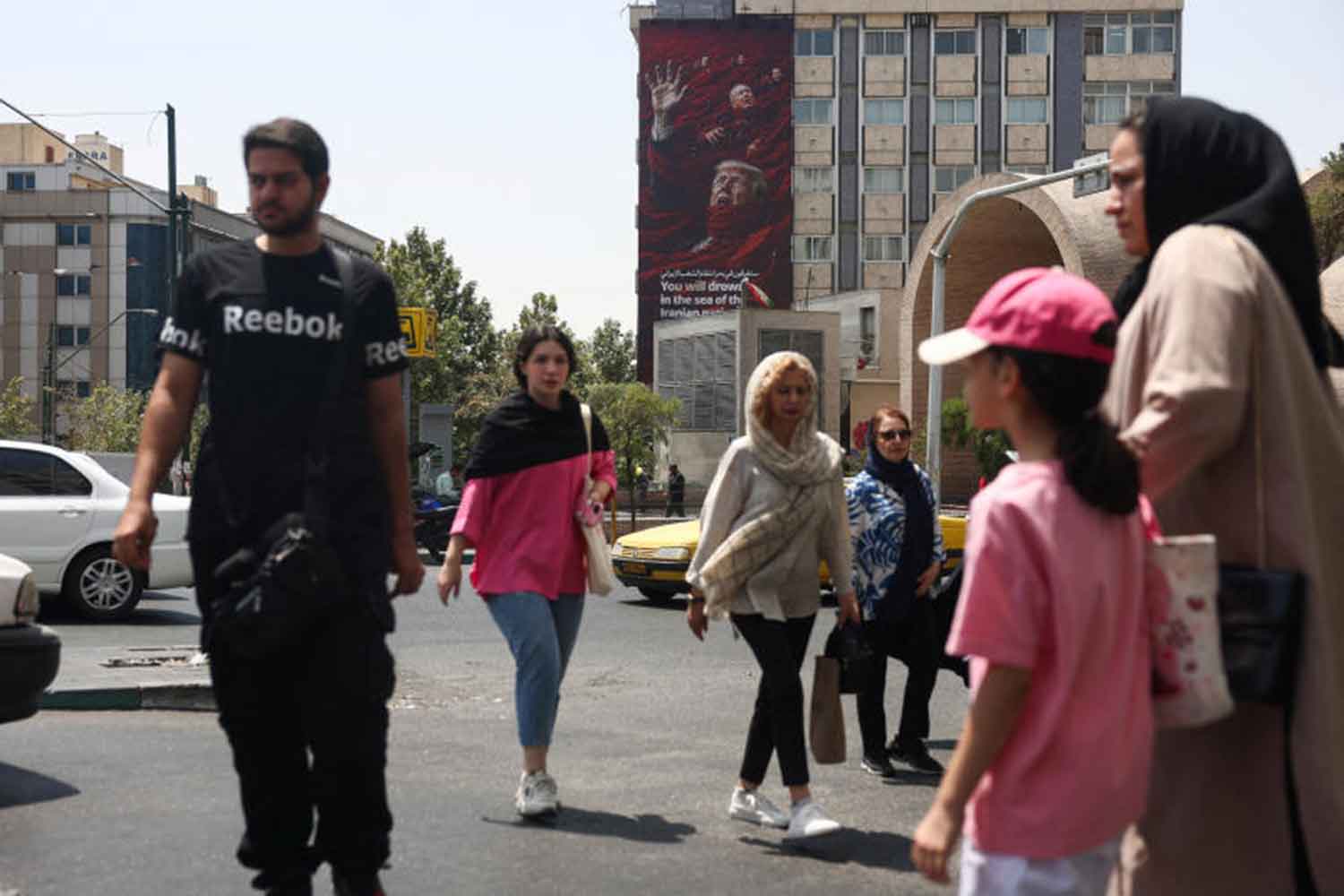MFA Prepares Evacuation Plans for Thais Amid Worsening Middle East Conflict