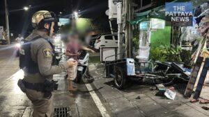 パタヤで飲酒運転か、女性が店舗とバイクに衝突後逃走、3キロ追跡で逮捕