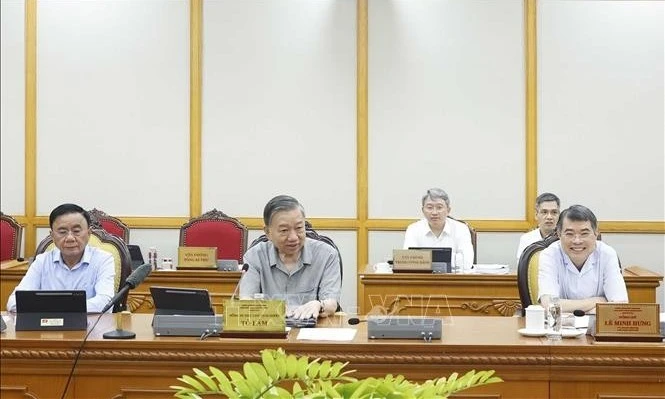 ベトナム政治局、ホーチミン市の発展に向けた新たな特別制度の策定を議論