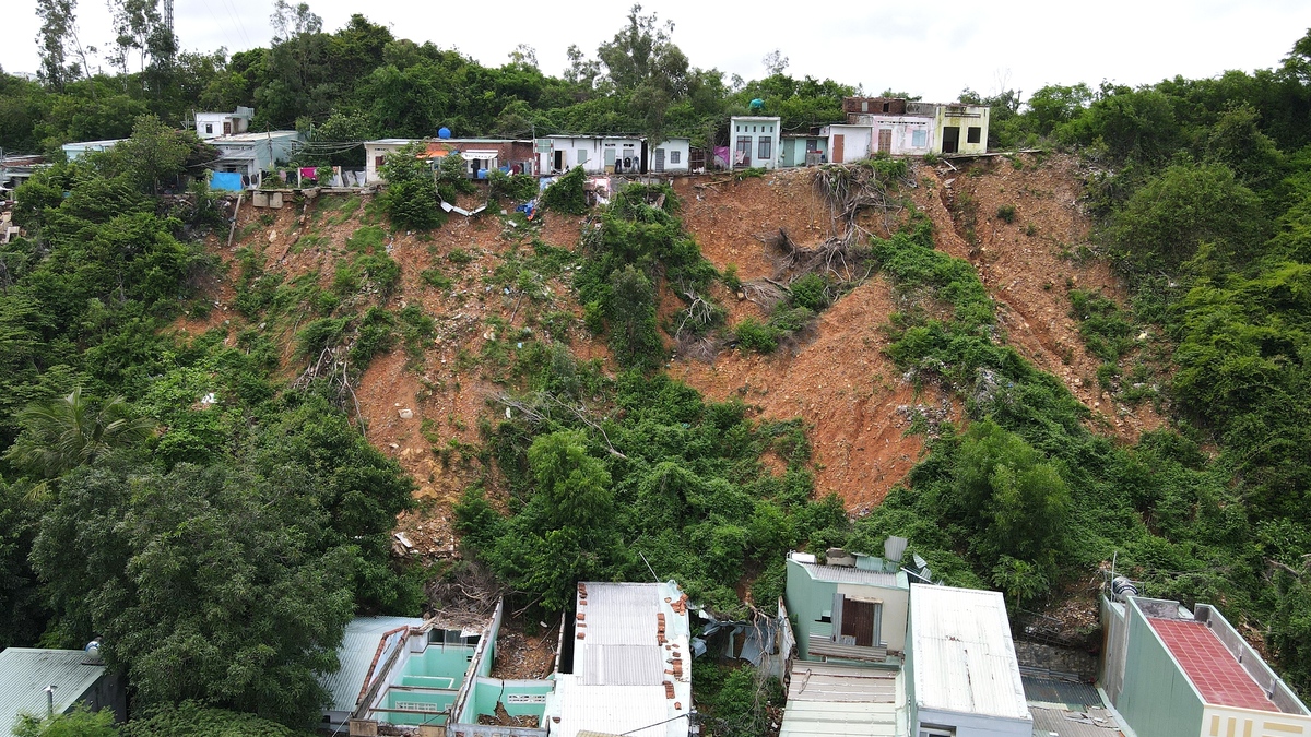 クイニョン市、土砂崩れ危険区域の住民、移転先未定で不安な日々