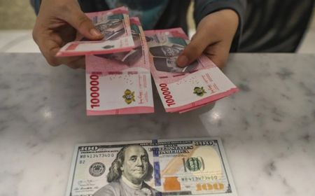 Rupiah Weakens Amid Middle East Tensions and Import Demand; BI Intervenes