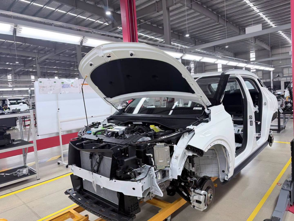 Cambodia Inaugurates New Automotive Assembly Plant in Kampong Chhnang