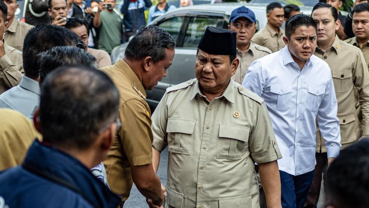 Prabowo Orders Utilization of State Buildings for 'Rakyat Schools'