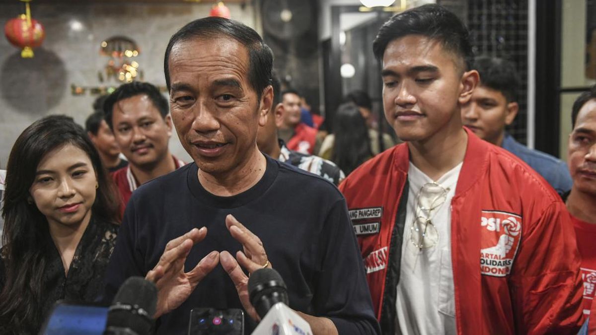 ジョコウィ大統領、長男カエサン氏とランプン州を訪問
