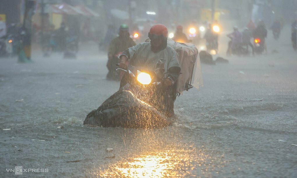 ホーチミン市、リアルタイム洪水警報で交通混乱緩和へ