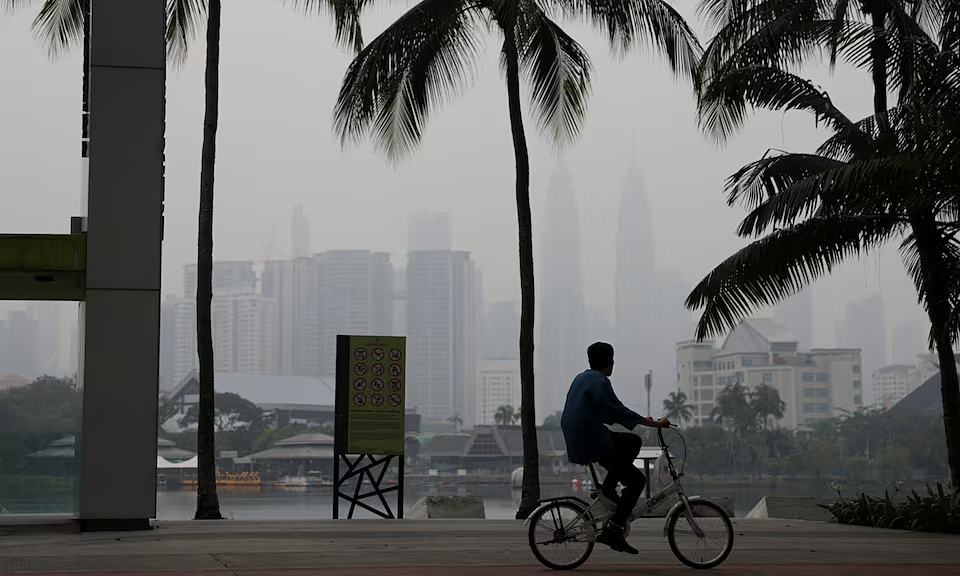 Haze Disrupts Southeast Asian Tourism, Leading to Bookings Down and Cancellations