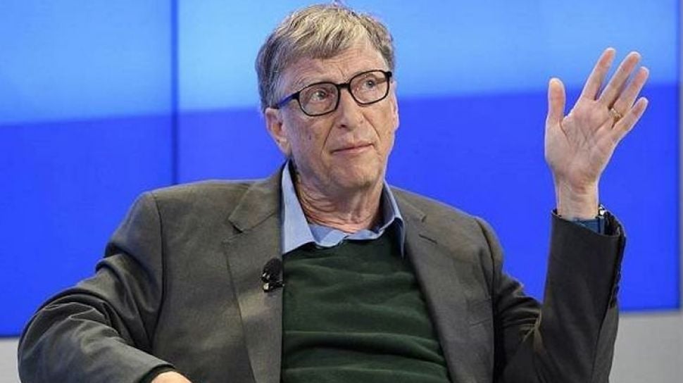 Bill Gates Warns of '20 Years of Upheaval' in AI Era