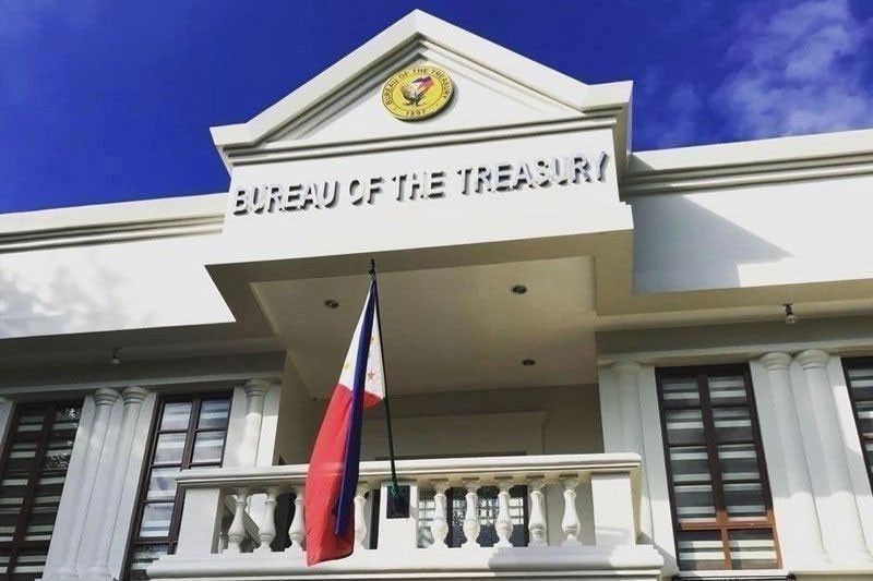 Philippines Debt-to-GDP Ratio Hits 22-Year High Amid Growth Concerns