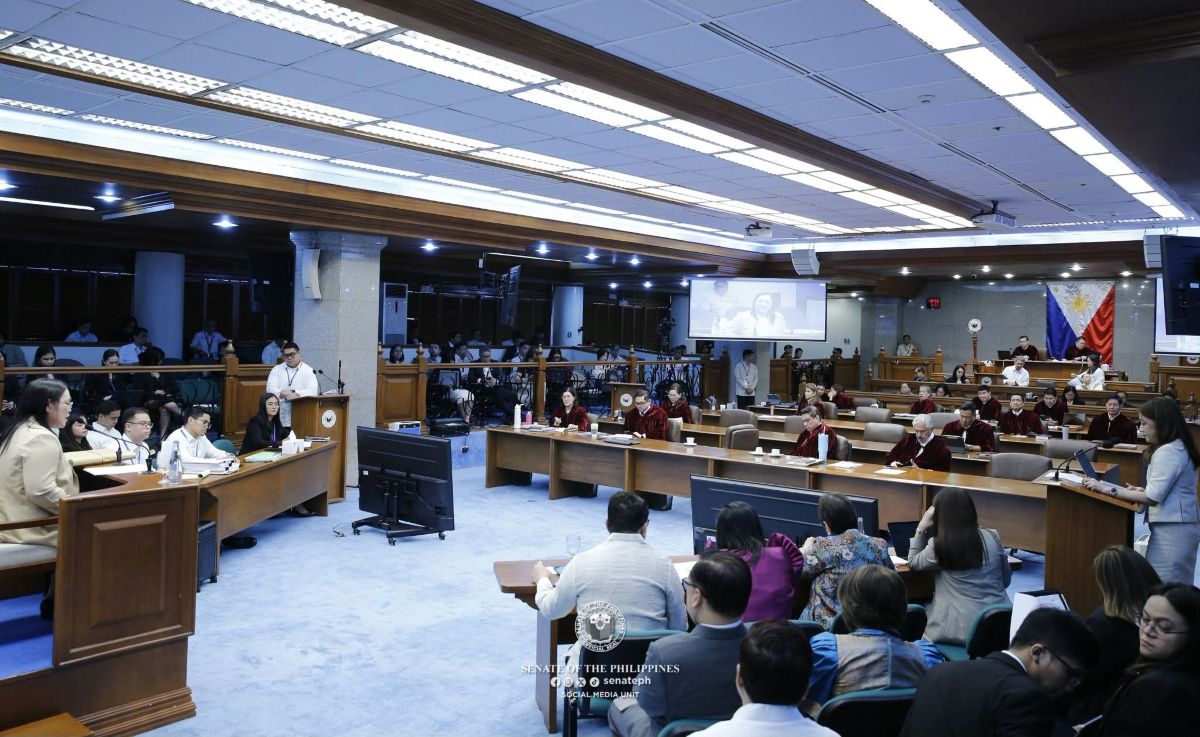 サラ・ドゥテルテ弾劾裁判、検察側が「手続きの説明」と反論