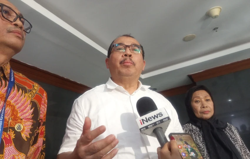 ジョコウィ大統領の学歴疑惑、元司法官「国家を揺るがす重大犯罪」と指摘