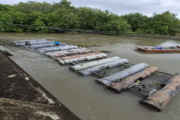 Phetchaburi Province Hit by High Tide Flooding; Drainage Efforts Intensified