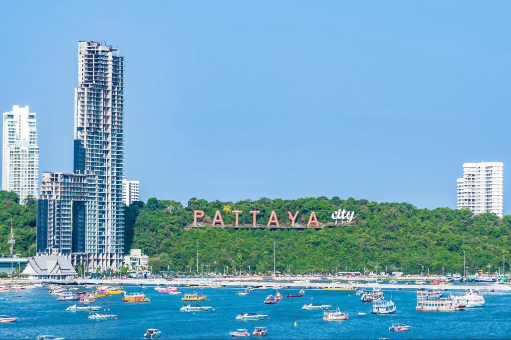 Top 5 Pattaya Beachfront Hotels with Best Value for 2026