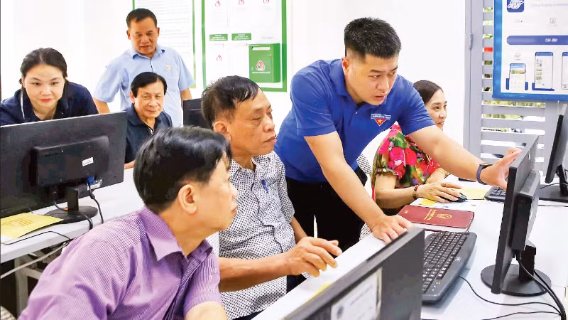Hanoi Fatherland Front Connects with Citizens Through 'Digital Front'
