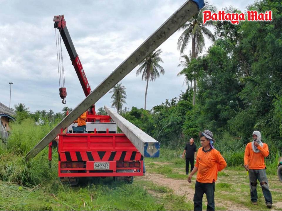 Worker Critically Injured as Crane Cable Snaps, Dropping Power Pole in East Pattaya