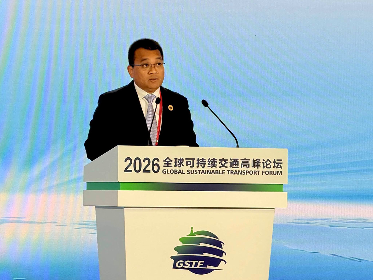 Cambodia Prioritizes Sustainable Transport for National Development