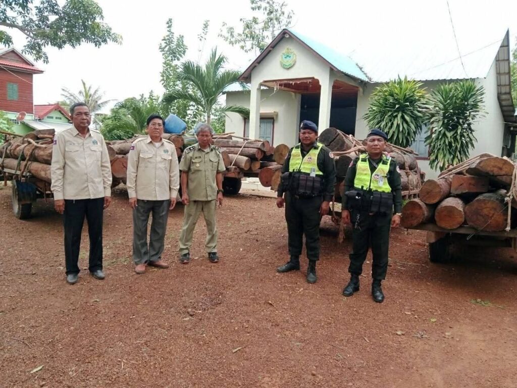 Illegal Timber Seized: 7 Carts of Wood Hauled in Siem Reap's Chikreng District