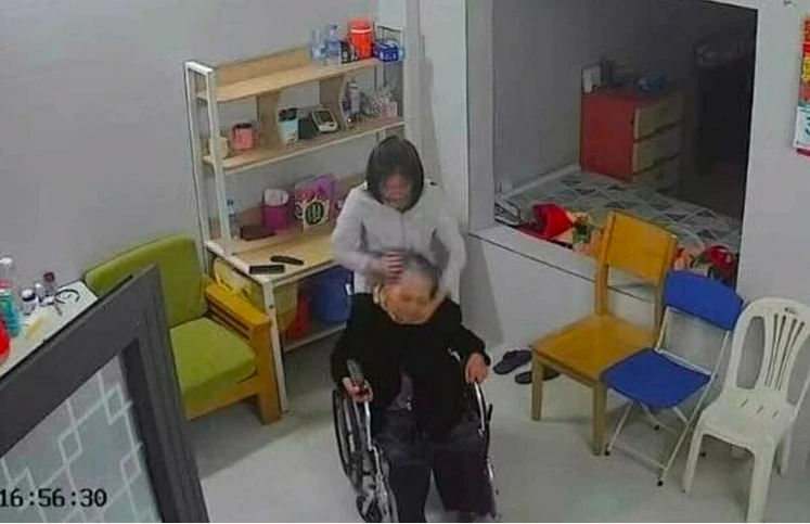Housekeeper sentenced to 24 months in prison for abusing 82-year-old woman in Hanoi