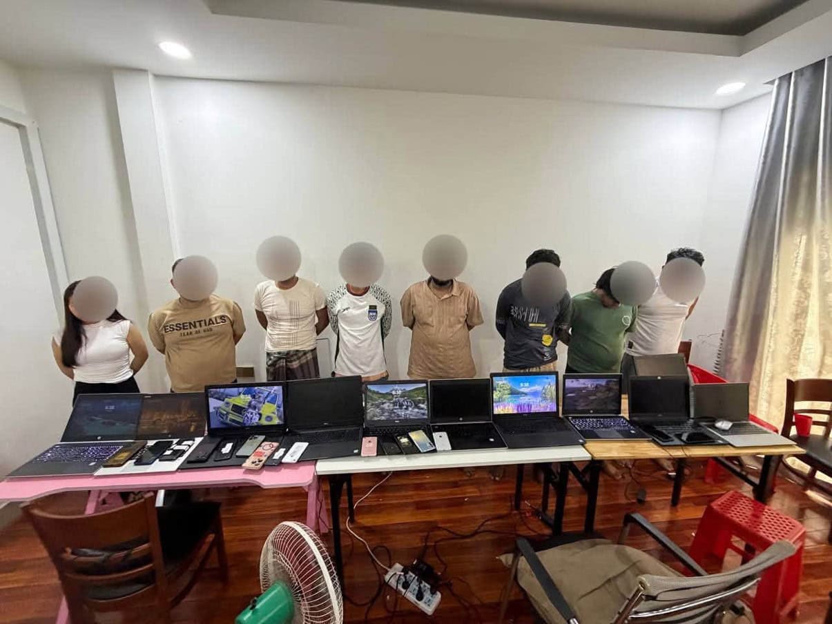 カンボジア、ロマンス詐欺グループ摘発 - 外国人8人逮捕