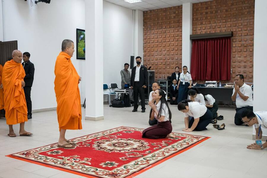 カンボジア国王妃、ガンボジア・クンタ・プップ基金へ寄付金贈呈式に出席