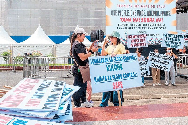 Lawmaker Questions 'Selective Prosecution' in Flood Control Corruption Probe