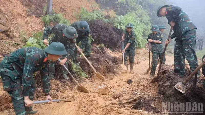 ラオカイ省、大雨による土砂災害で被災地支援