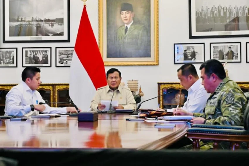 Prabowo Demands Strict Action Against Corporations in Forest Fires, Including License Revocation