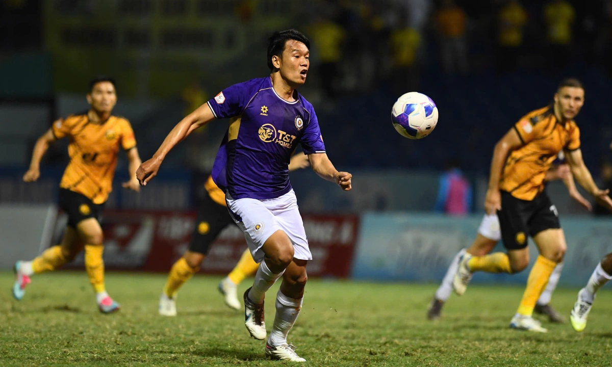Hanoi FC suffers defeat against Thanh Hoa despite man advantage