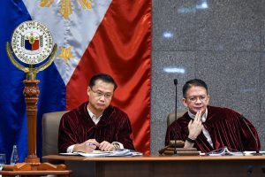 副大統領弾劾裁判、エスクデロ氏が議長に選出され開廷