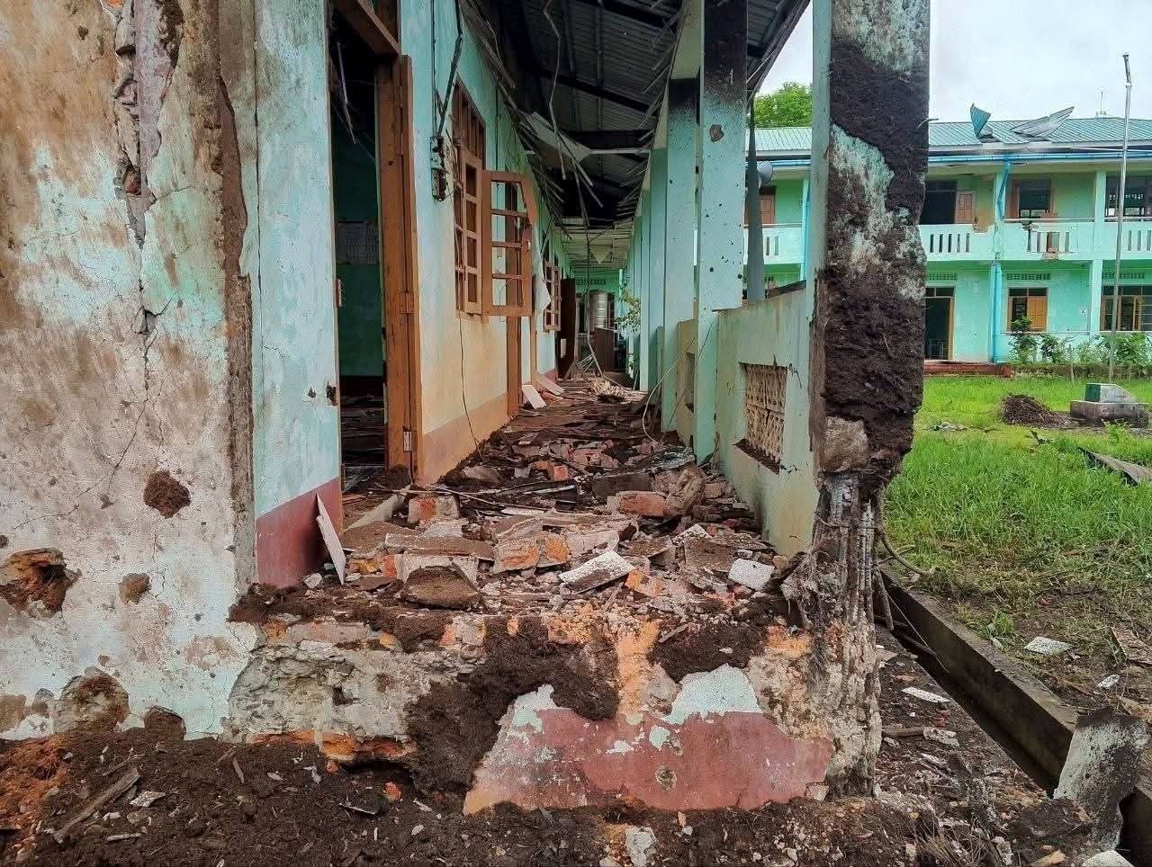 Gwa Township bombed for two consecutive days by air, military columns suffer losses near Ayeyarwaddy-Gwa border, intense aerial attacks launched