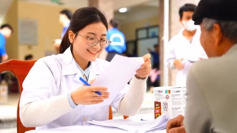 Vietnam Enhances Traditional Medicine as New Pillar for National Development