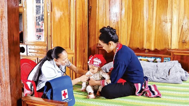 Rural Health Workers in Vietnam's Northern Mountains Persevere Amidst Administrative Reforms