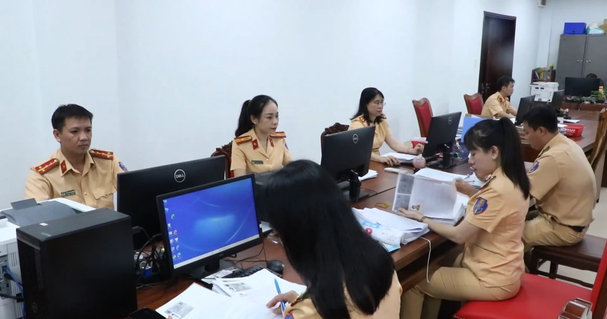 Ho Chi Minh City Reviews Vehicle Registration Data, Proposes Increased Fines for Parking Violations