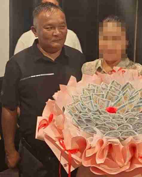 タンジンドー、エイサヤー地区警察署長が妻の誕生日に高級プレゼント、4年以上も異動せず