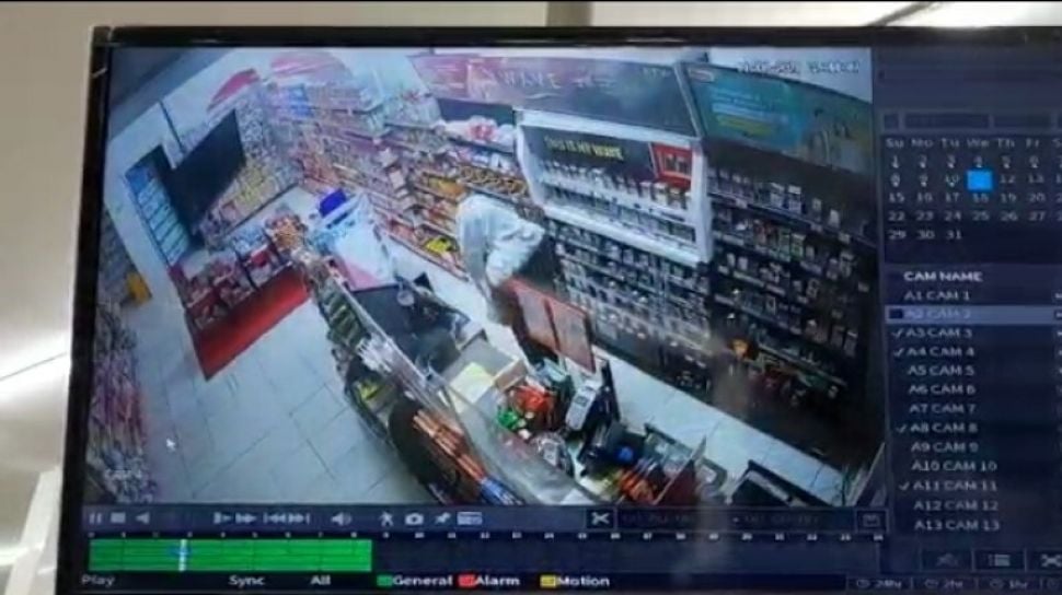 コンビニ強盗、葉巻70箱消費の男を逮捕