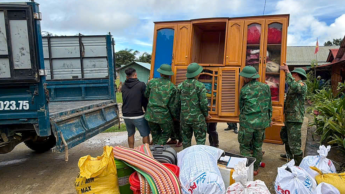 133 Evacuated from Foothills of Cracked Mountain in Central Vietnam