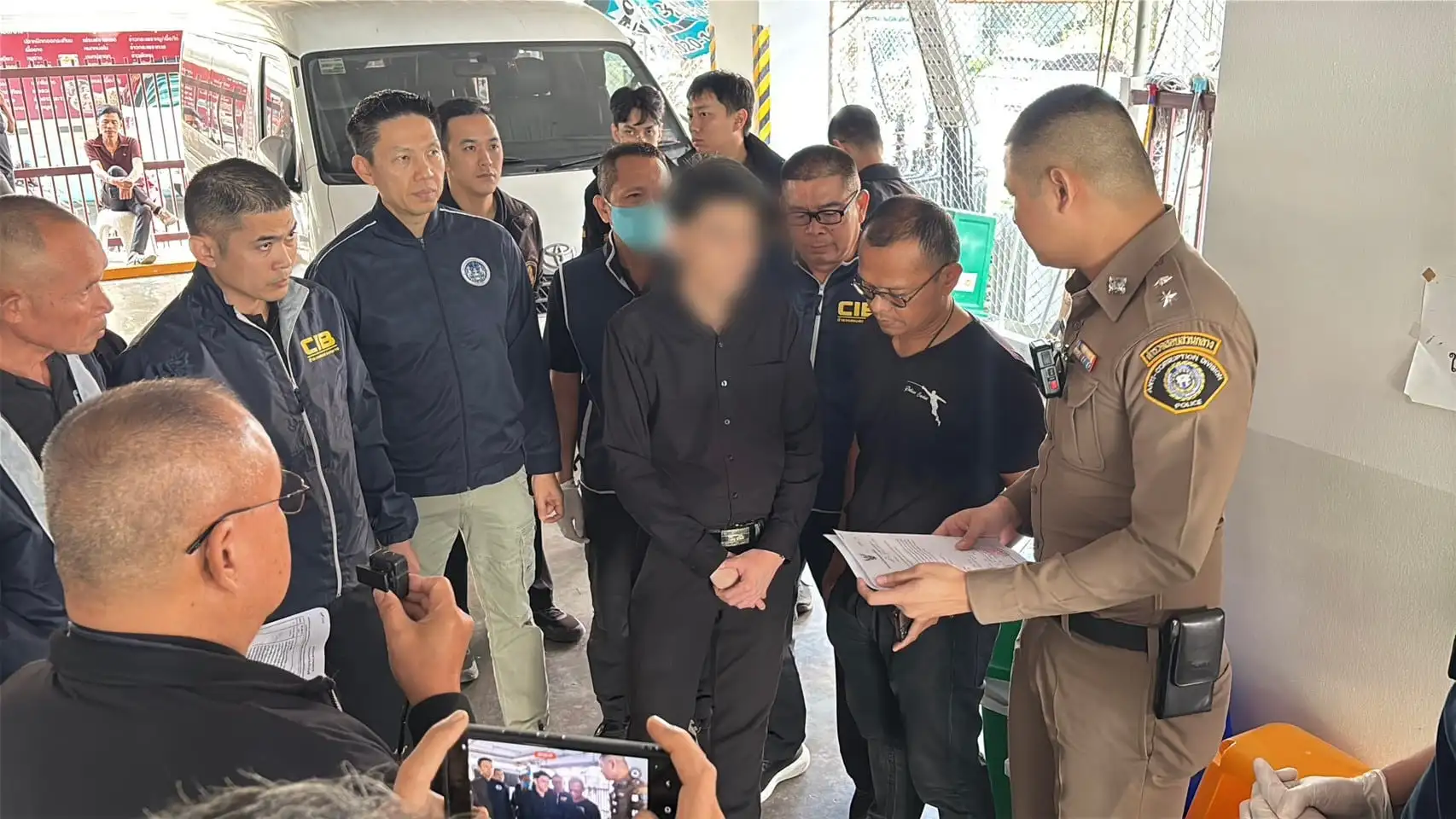 タイ excise 職員、恐喝誘拐事件で逮捕