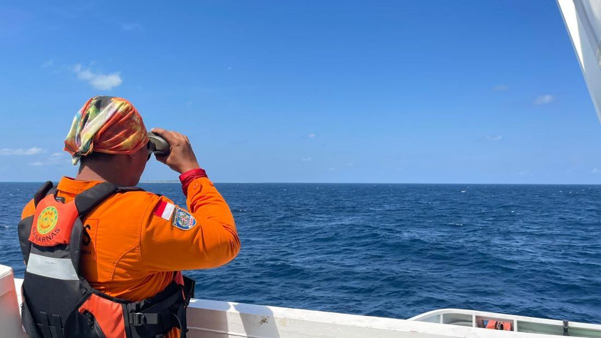 バリ・ロンボクSAR、炎上したフェリー乗客を救助