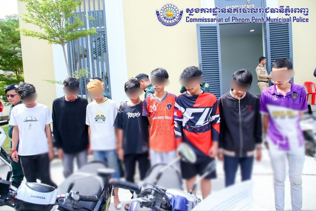 Cambodia Police Arrest Over 400 Suspects in July Crackdown on Gangs and Gambling