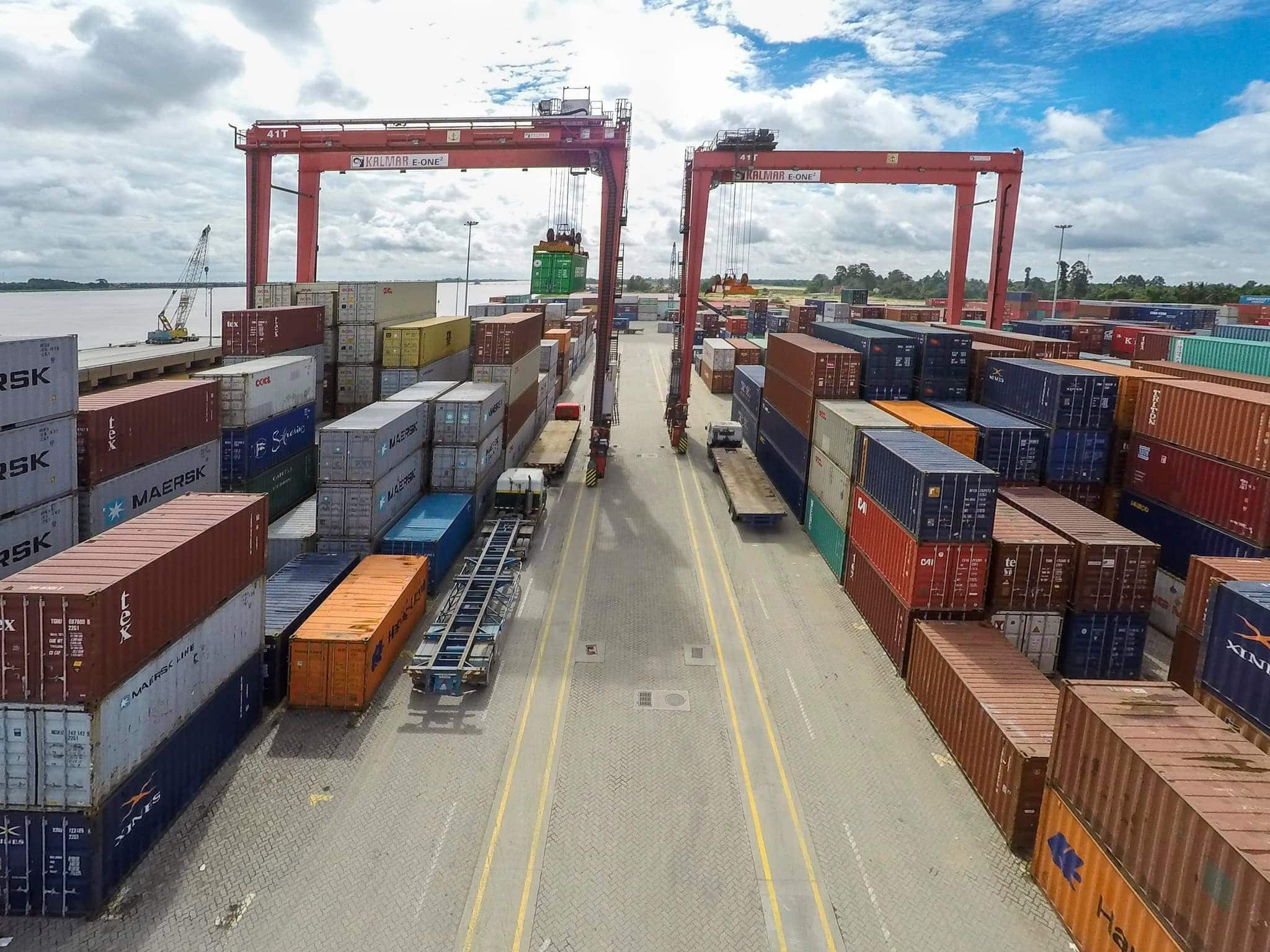 プノンペン港、上半期貨物取扱量3割増 経済回復と新運河期待を反映