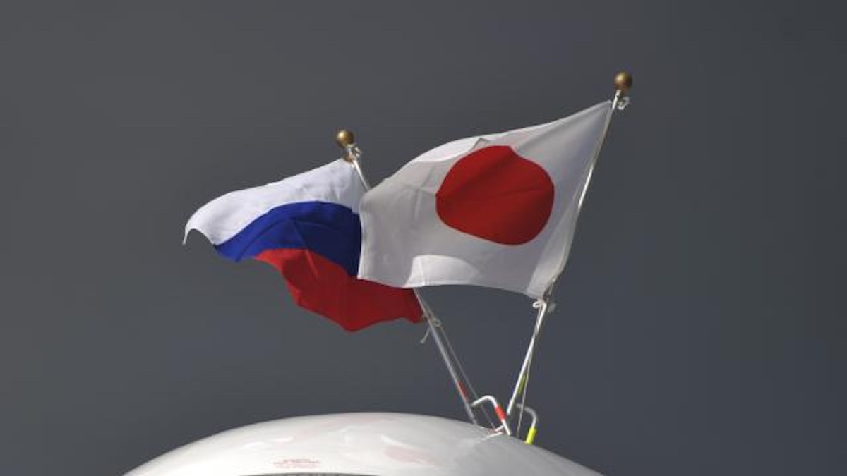 日本とロシアのエネルギー外交:サハリン2原油輸送が示唆する安全保障の再考