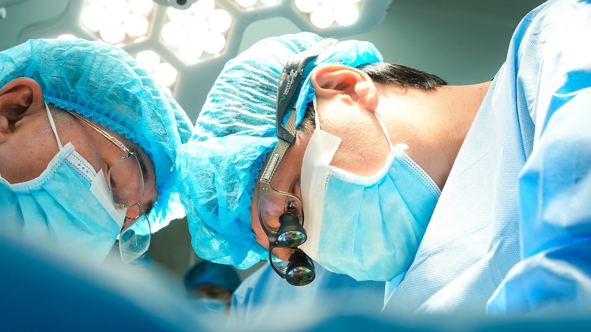 Brotherly Love: 29-Year-Old Donates Liver to Save Older Brother