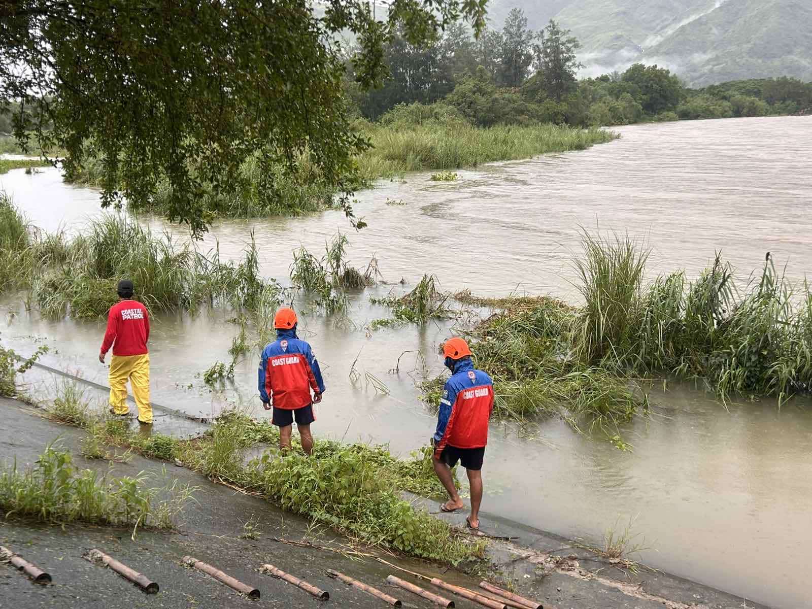 サンバレス川で男性遺体発見、行方不明者か
