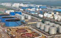 China's Fuel Export Curbs Raise Concerns for Vietnam's Aviation Sector