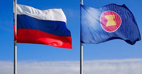 Vietnamese PM embarks on Russia visit to bolster ties, focus on ASEAN-Russia cooperation